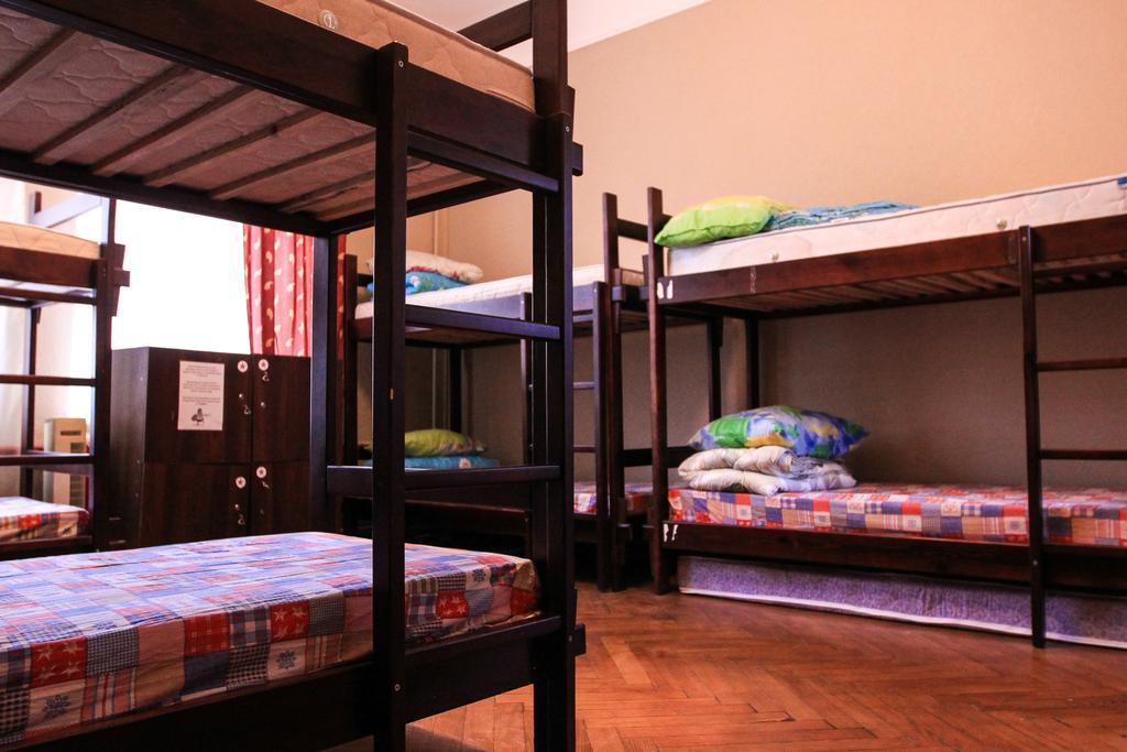 Hollywood Home Hostel Lwów Pokój zdjęcie
